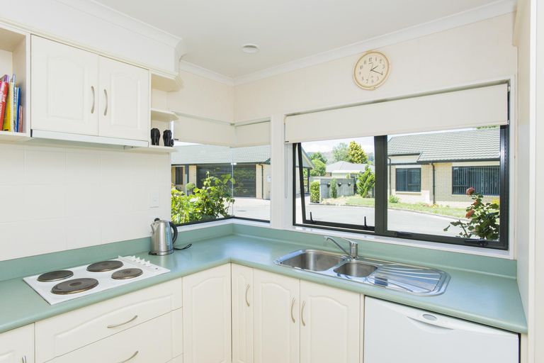 Photo of property in 4 Coulston Place, Riverdale, Gisborne, 4010
