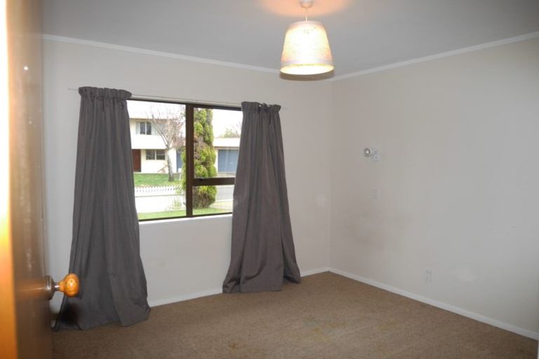 Photo of property in 72 Aorangi Road, Paraparaumu, 5032