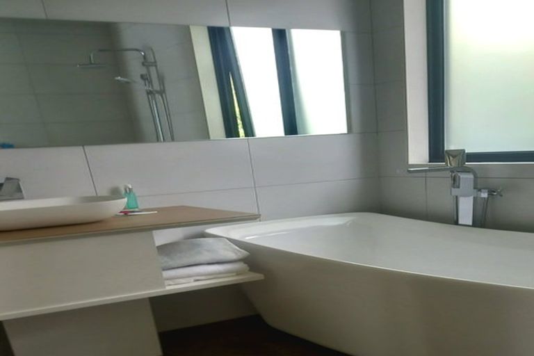 Photo of property in 3 Plumwood Lane, Cashmere, Christchurch, 8022