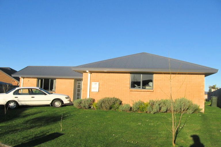 Photo of property in 16 Killegray Close, Flagstaff, Hamilton, 3210