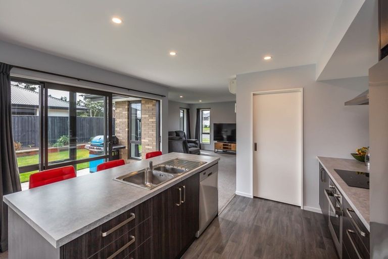 Photo of property in 6 Nicolau Avenue, Rolleston, 7615