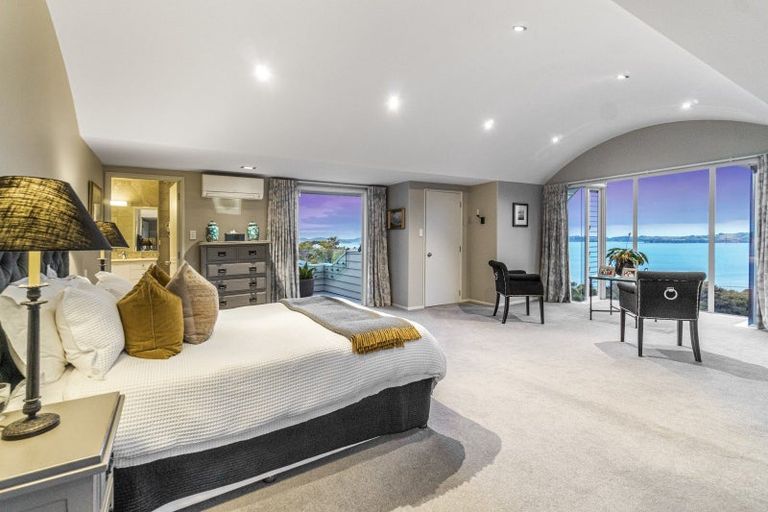 Photo of property in 2 Puriri Place, Sandspit, Warkworth, 0982