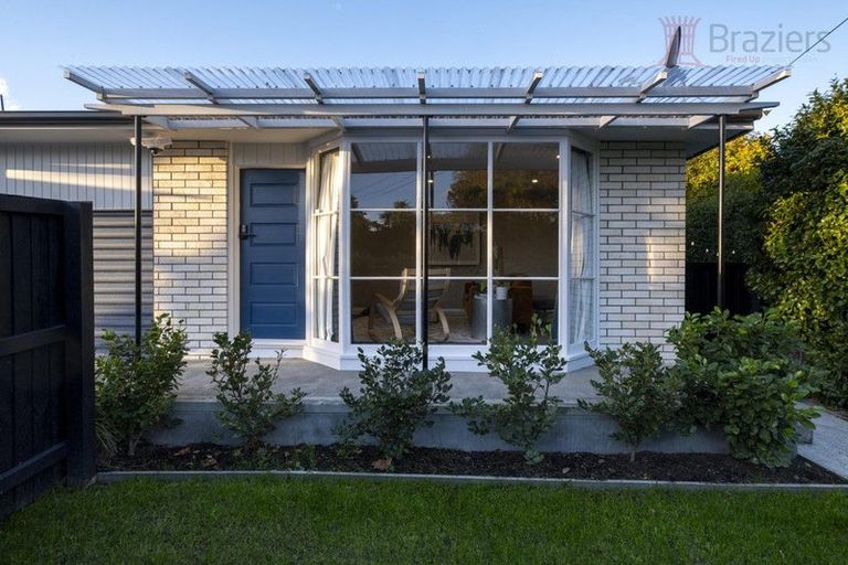 Photo of property in 2/103 Opawa Road, Opawa, Christchurch, 8023
