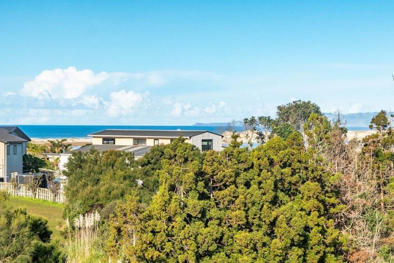 Photo of property in 56 Cullen Street, Mangawhai Heads, Mangawhai, 0505