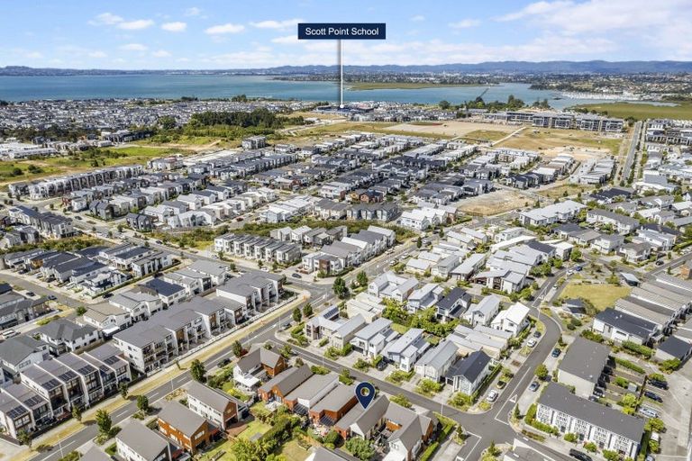 Photo of property in 8 Harakeke Road, Hobsonville, Auckland, 0616