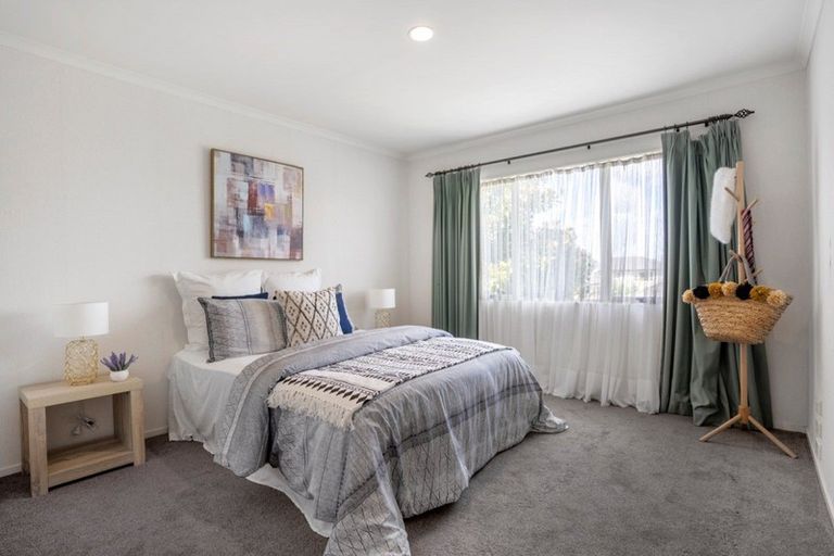 Photo of property in 80 Middlefield Drive, Flat Bush, Auckland, 2016