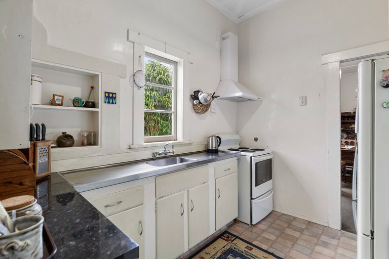 Photo of property in 194 Great South Road, Huntly, 3700