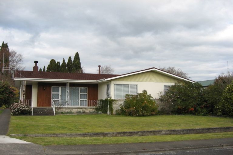 Photo of property in 7 Limbrick Street, Waipawa, 4210