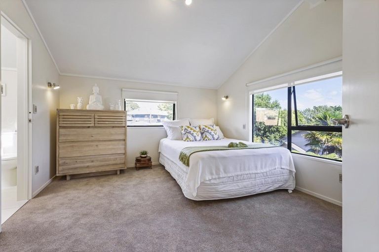 Photo of property in 5 Landell Place, Harrowfield, Hamilton, 3210