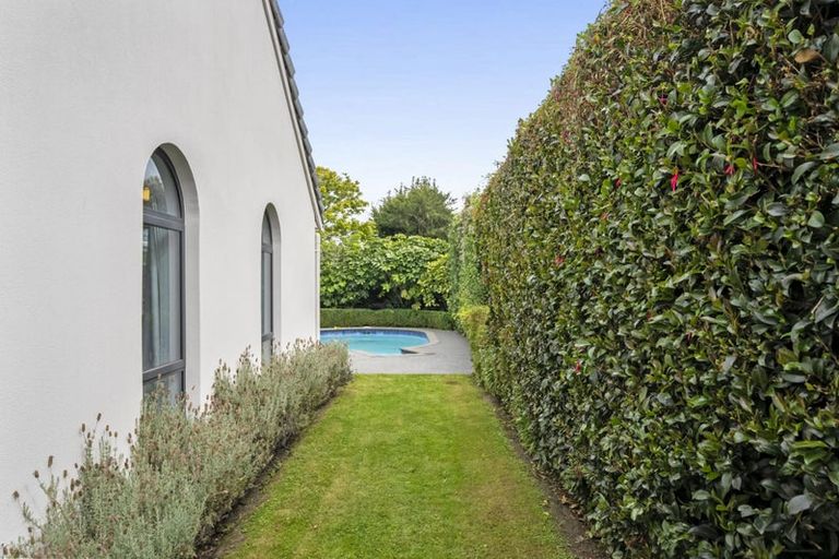 Photo of property in 56 Solway Avenue, Ilam, Christchurch, 8041