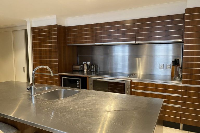 Photo of property in Augusta Apartments, 10/254 Willis Street, Te Aro, Wellington, 6011