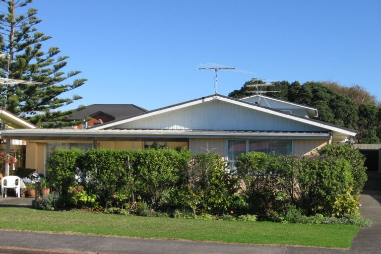 Photo of property in 4a Elizabeth Street, Orewa, 0931
