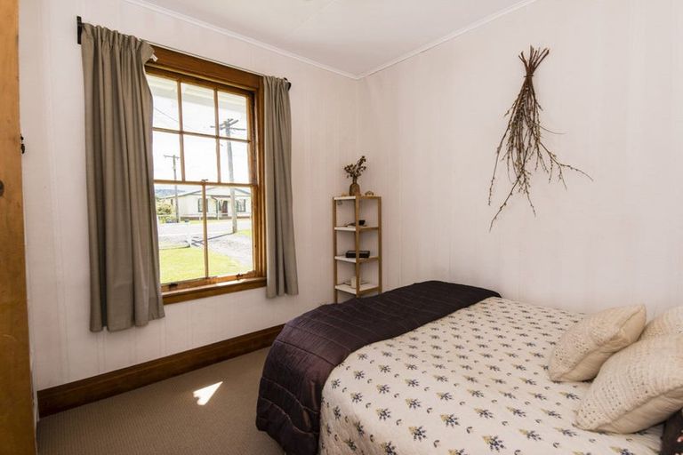 Photo of property in 20 Egmont Street, Ohakune, 4625