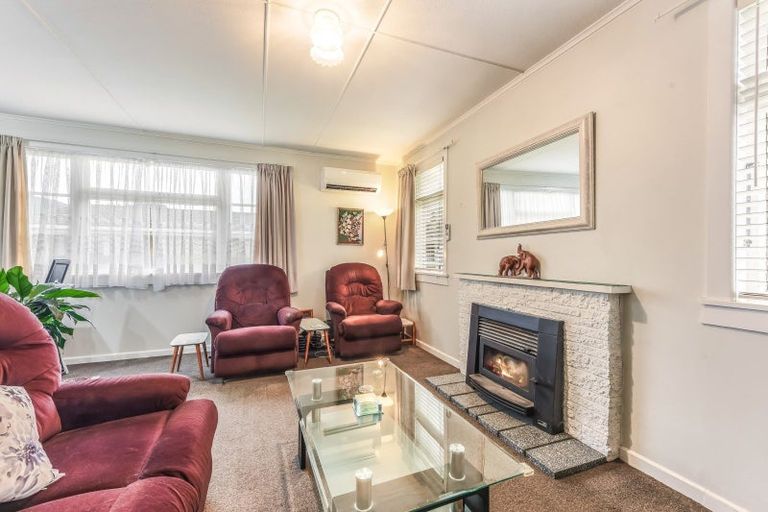 Photo of property in 45 York Street, Picton, 7220