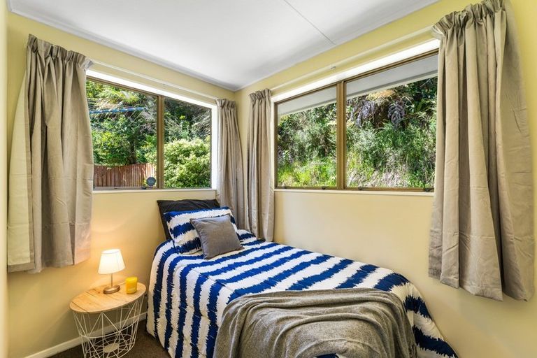 Photo of property in 105b Kamahi Street, Stokes Valley, Lower Hutt, 5019
