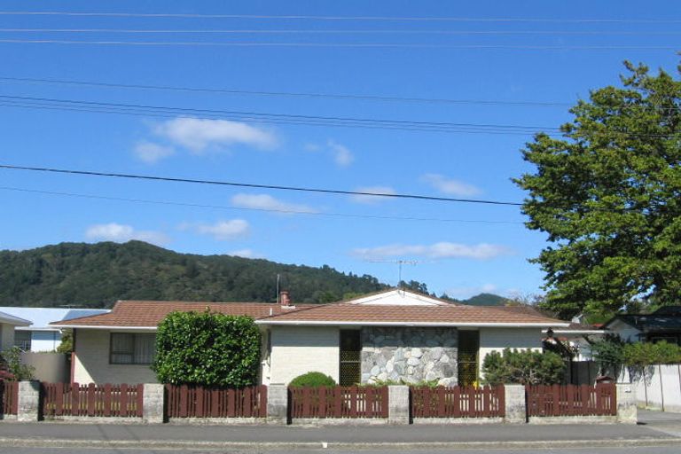 Photo of property in 83 Martin Street, Wallaceville, Upper Hutt, 5018