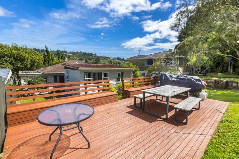 Photo of property in 33 Montgomery Street, Stokes Valley, Lower Hutt, 5019