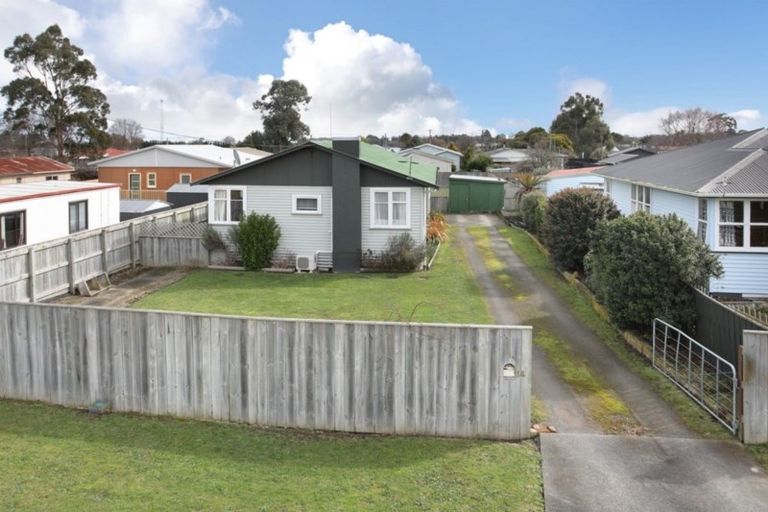 Photo of property in 14 Racecourse Avenue, Marton, 4710