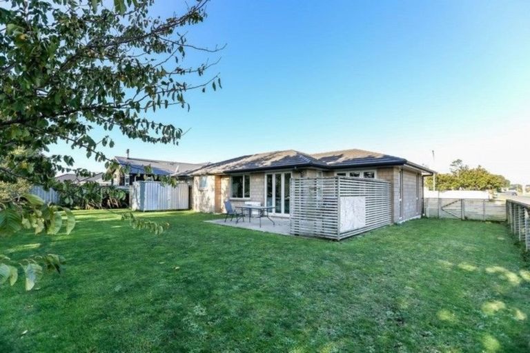 Photo of property in 1 Keene Drive, Bell Block, New Plymouth, 4312