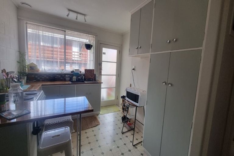 Photo of property in 2/12 Jillett Street, Titahi Bay, Porirua, 5022