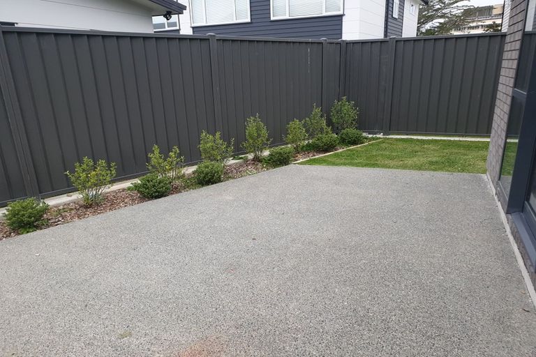 Photo of property in 27 Kaki Drive, Kenepuru, Porirua, 5022