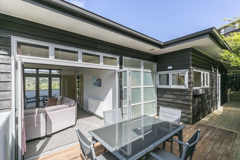 Photo of property in 27a Fyvie Avenue, Tawa, Wellington, 5028