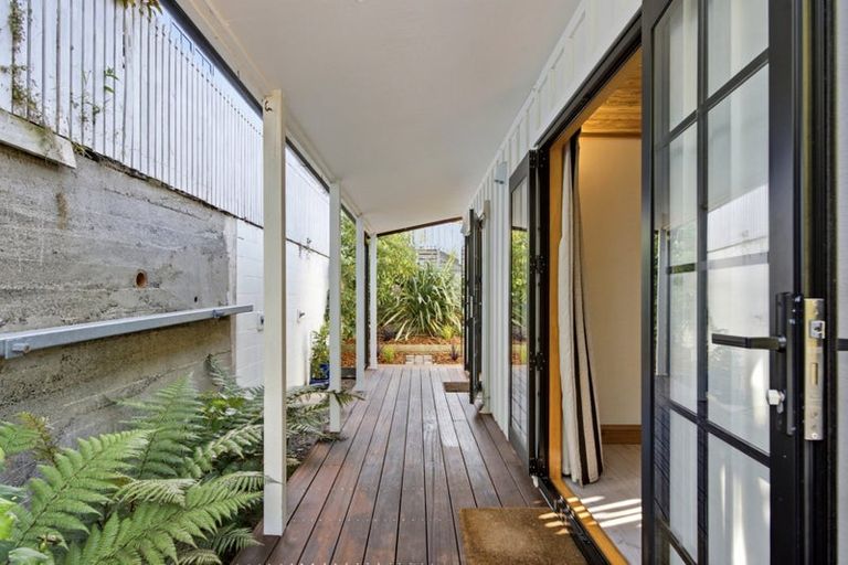 Photo of property in 69 Oxford Street, Lyttelton, 8082