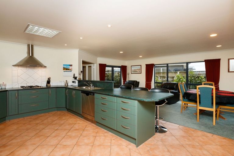 Photo of property in 5 Virginia Grove, Milson, Palmerston North, 4414