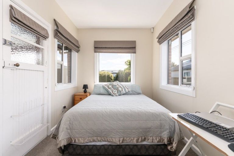 Photo of property in 106 Aorangi Road, Bryndwr, Christchurch, 8053