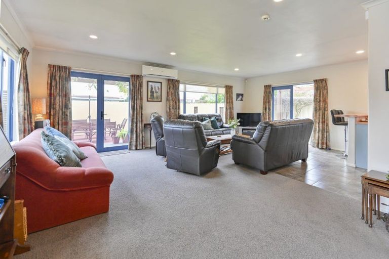 Photo of property in 201 Karaitiana Street, Frimley, Hastings, 4120