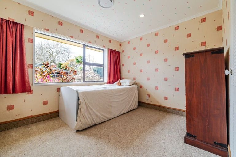 Photo of property in 43 Long Melford Road, Awapuni, Palmerston North, 4412