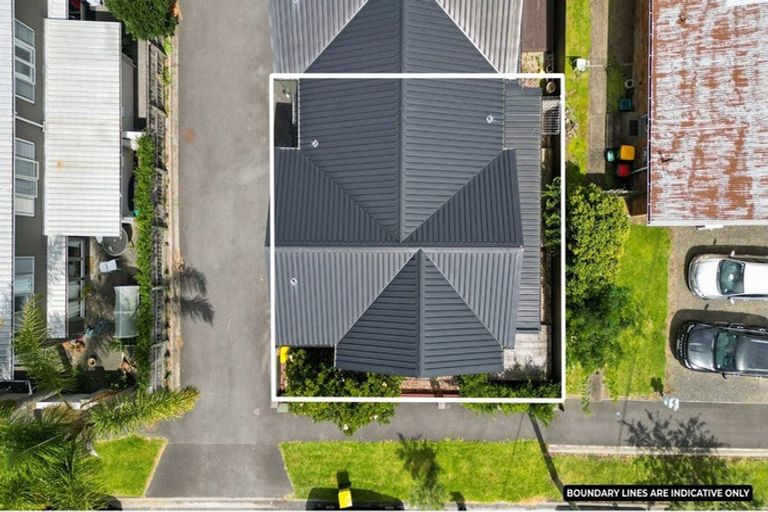 Photo of property in 1/3 Charlemont Street, Whitiora, Hamilton, 3200