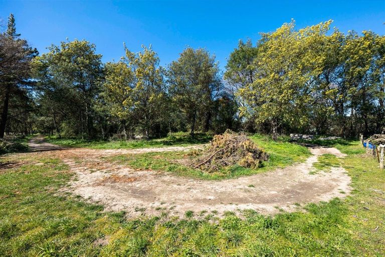 Photo of property in 80 Hawkesbury Road, Hawkesbury, Blenheim, 7272