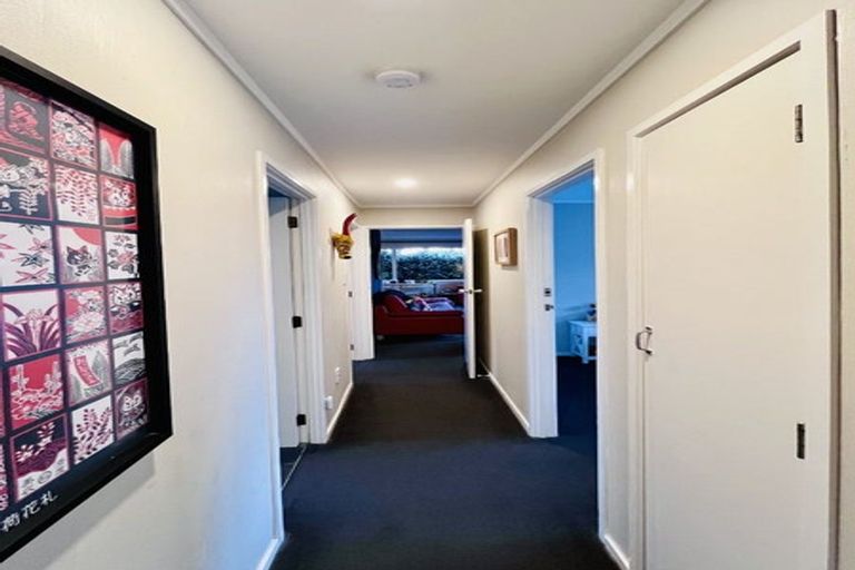Photo of property in 2/60 Taikata Road, Te Atatu Peninsula, Auckland, 0610