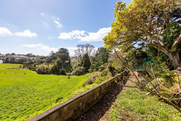 Photo of property in 13 Cowling Road, Hurdon, New Plymouth, 4310