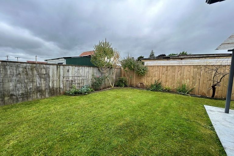 Photo of property in 631a Queen Street East, Levin, 5510