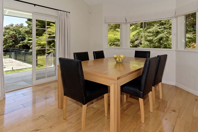 Photo of property in 33 Cochran Road, Oratia, Auckland, 0604