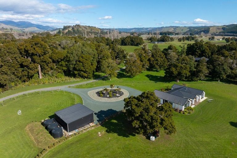 Photo of property in 51 Pigeon Valley Road, Wakefield, 7025