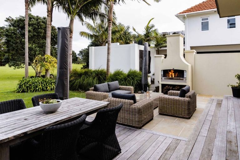 Photo of property in 186 Oceanbeach Road, Mount Maunganui, 3116