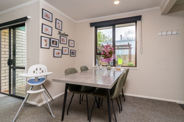 Photo of property in 8 Greenhithe Street, Waihola, Milton, 9073