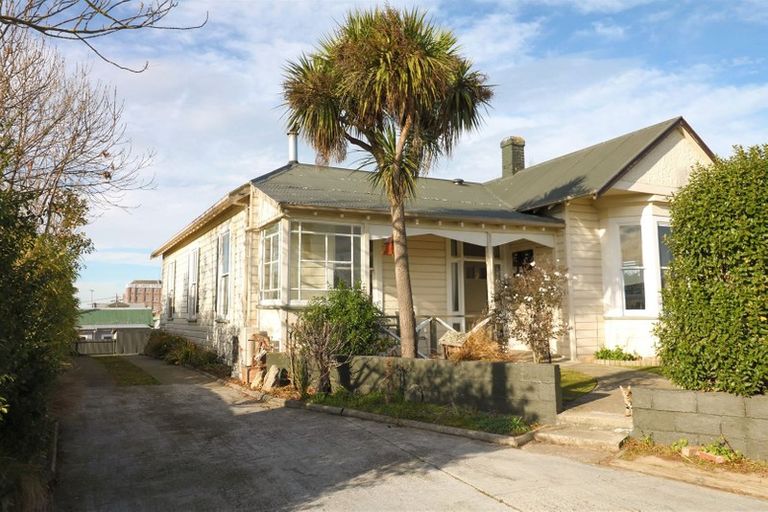 Photo of property in 2 Memorial Avenue, Parkside, Timaru, 7910