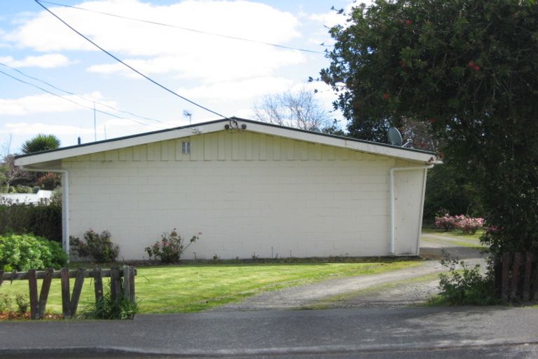 Photo of property in 13 Daniell Street, Bulls, 4818