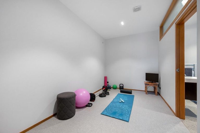 Photo of property in 2 Arakan Way, Khandallah, Wellington, 6035