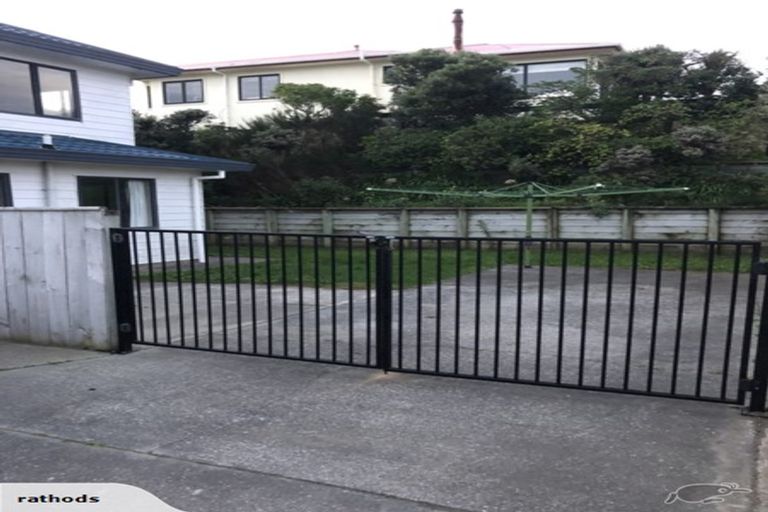 Photo of property in 16a Bowes Crescent, Strathmore Park, Wellington, 6022