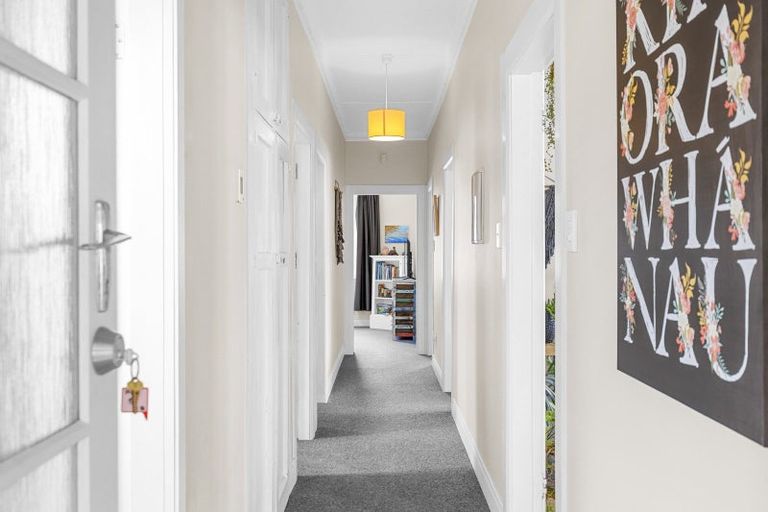 Photo of property in 58 Featherston Street, Takaro, Palmerston North, 4412