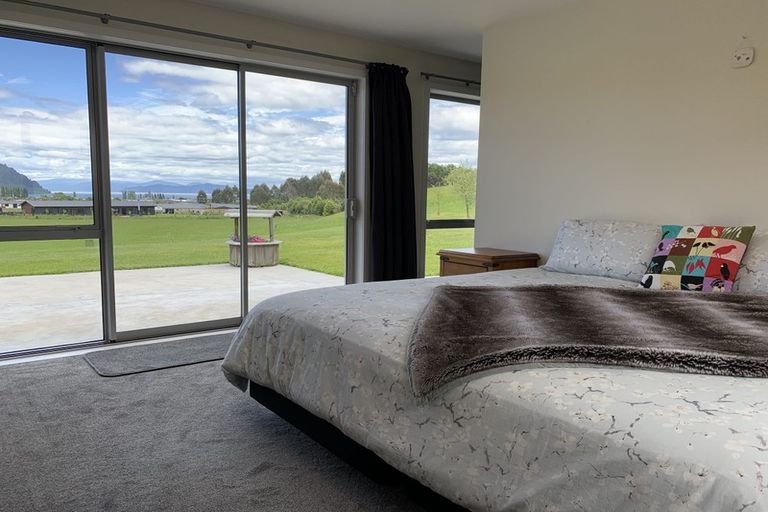 Photo of property in 24 Oakdale Drive, Kinloch, Taupo, 3377