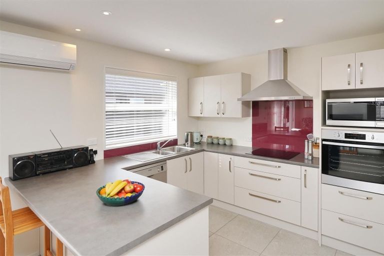 Photo of property in 37 Bradwell Crescent, Halswell, Christchurch, 8025