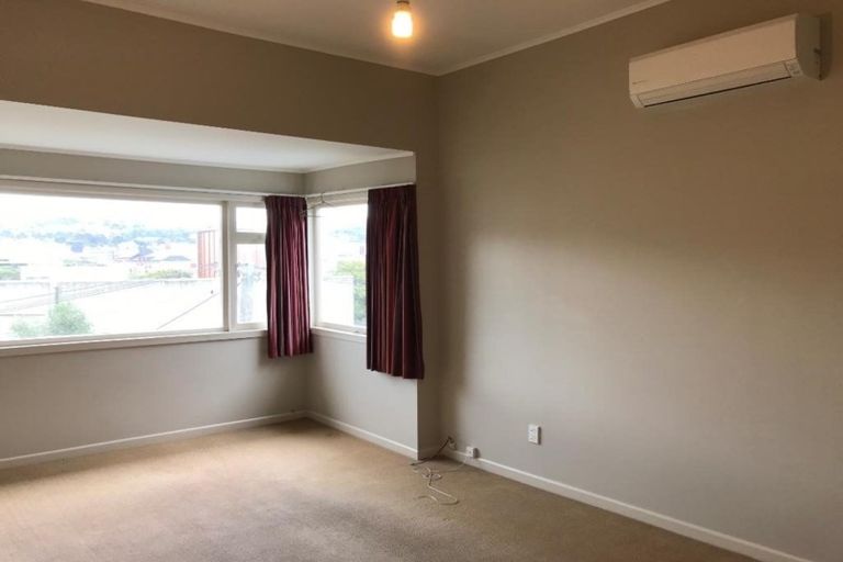Photo of property in 147 Brougham Street, Mount Victoria, Wellington, 6011