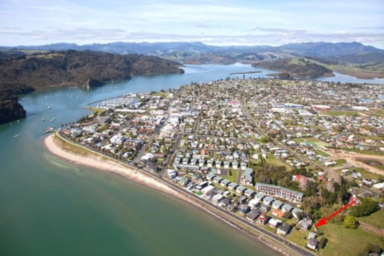 Photo of property in 17b Buffalo Beach Road, Whitianga, 3510