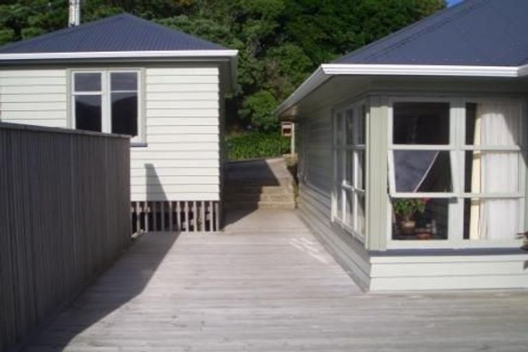 Photo of property in 3a Baffin Grove, Kingston, Wellington, 6021